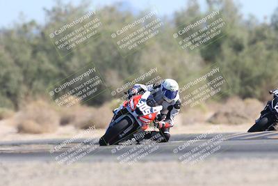 media/Nov-02-2025-CVMA (Sun) [[337aff29ab]]/Race 8-Formula Lightweight Twins Shootout/